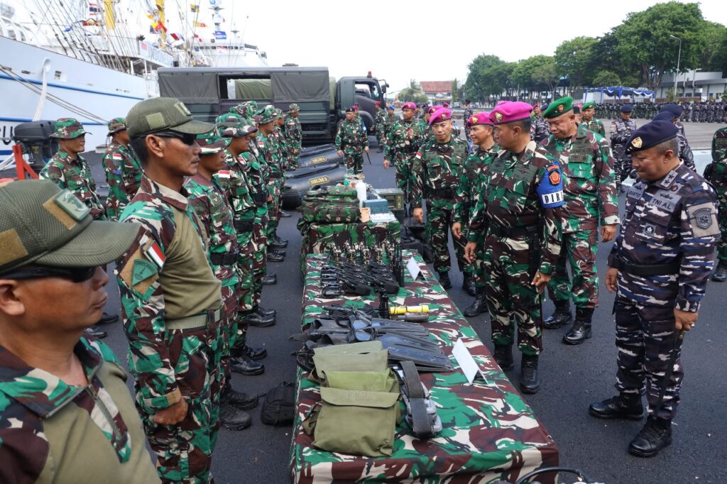 Pemeriksaan Kesiapan Latihan (Riksiaplat) oleh Komandan Kodiklatal selaku Direktur Latihan kepada seluruh peserta, pendukung serta material yang akan berpartisipasi pada Latihan Gabungan Bersama (Latgabma) Keris Woomera antara TNI dan Australian Defence Force (ADF) tahun 2024.